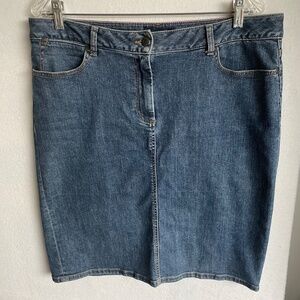 Talbots Denim Pencil Skirt in Medium Wash, Size 12